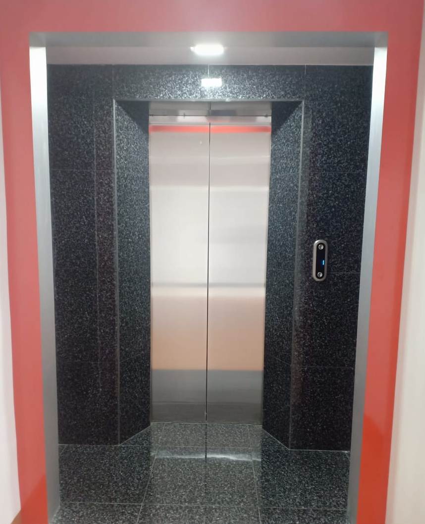 Lift / Elevator
